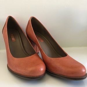 NWOT Gorgeous Orange Heels by ECCO